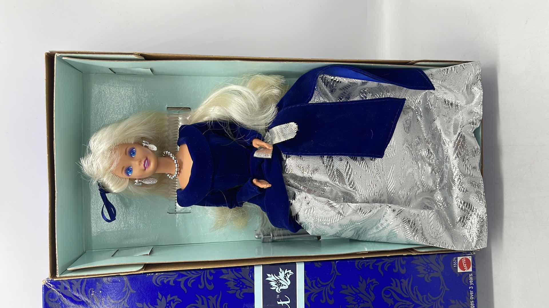 Photo 2 of 1995 BARBIE WINTER VELVET SPECIAL LIMITED EDITION APPROX VALUE $80