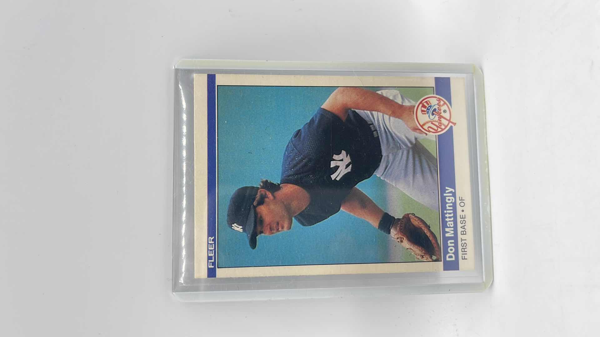 Photo 1 of 1984 DON MATTINGLY FLEER ROOKIE CARD 131 APPROX VALUE $125