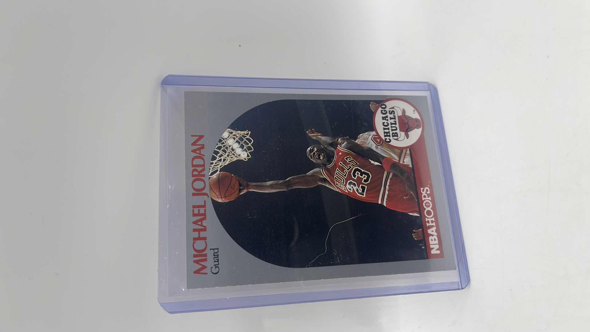 Photo 1 of 1990 MICHAEL JORDAN NBA HOOPS CARD 65 APPROX VALUE $200