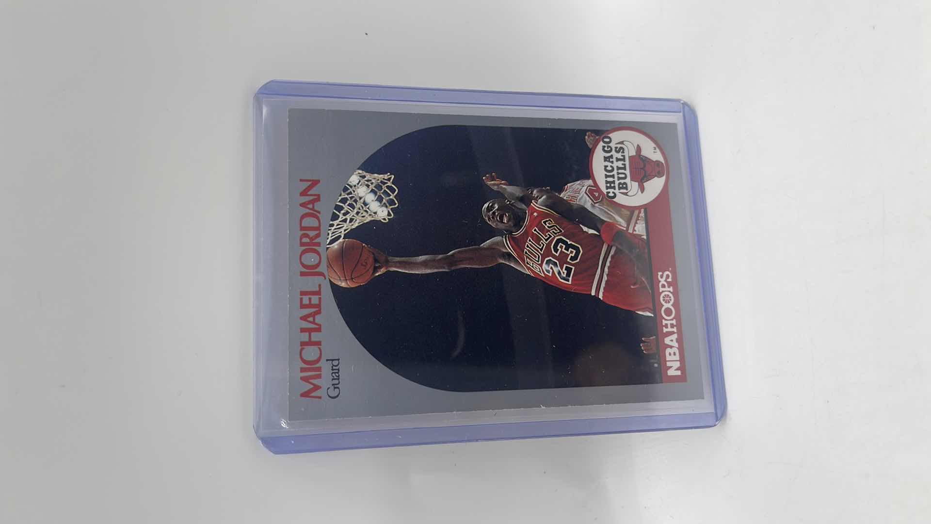 Photo 1 of 1990 MICHAEL JORDAN NBA HOOPS CARD 65 APPROX VALUE $200