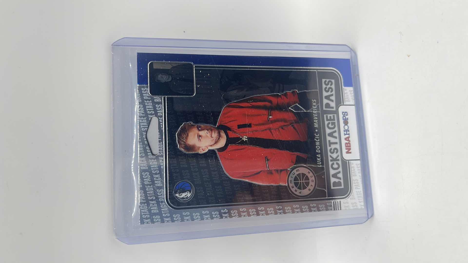 Photo 1 of 2019-20 LUKA DONCIC PANINI HOOPS PREMIUM STOCK CARD 3 APPROX VALUE $55