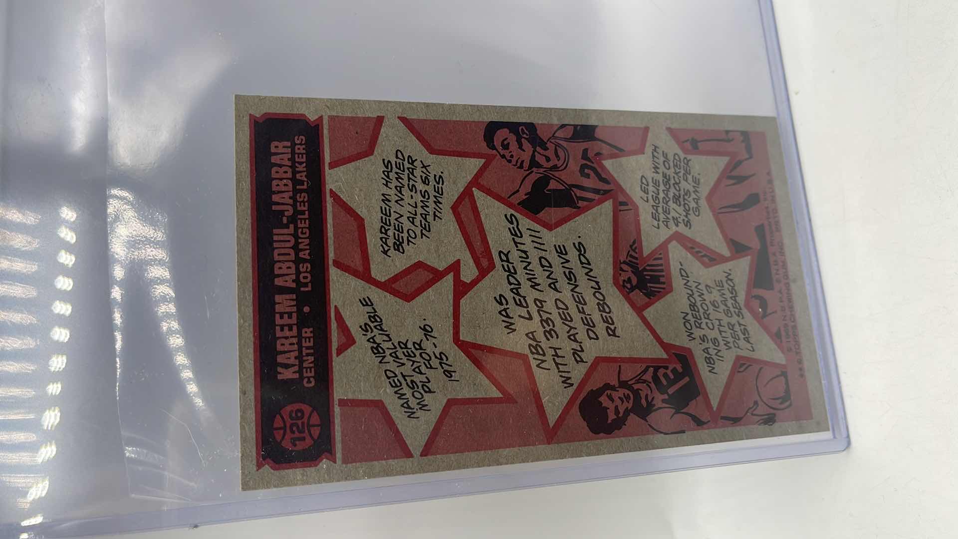 Photo 2 of RARE 1976 KAREEM ABDUL JABBAR TOPPS CARD 176 APPROX VALUE $450