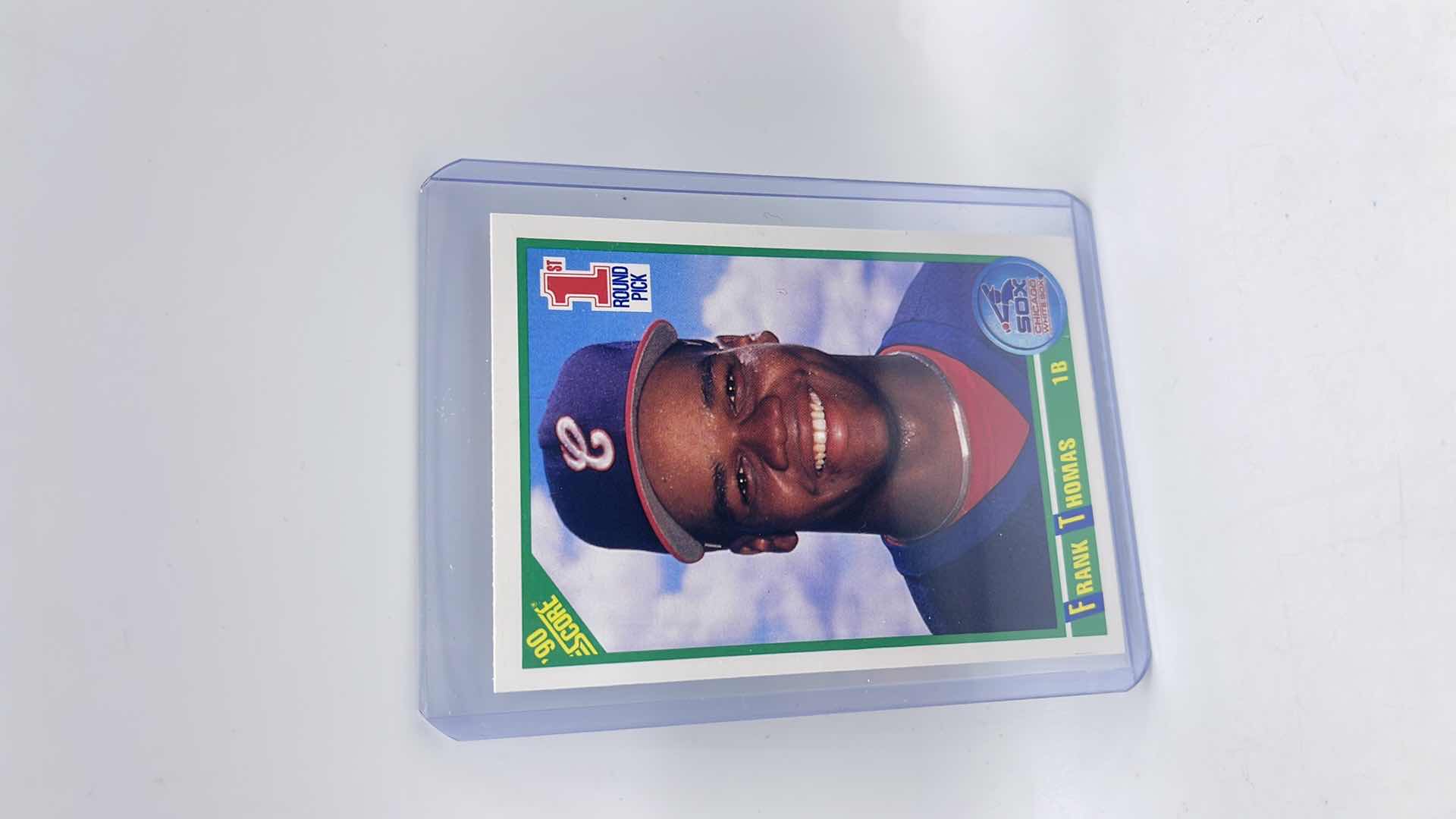 Photo 1 of 1990 FRANK THOMAS SCORE ROOKIE CARD 663 APPROX VALUE $75