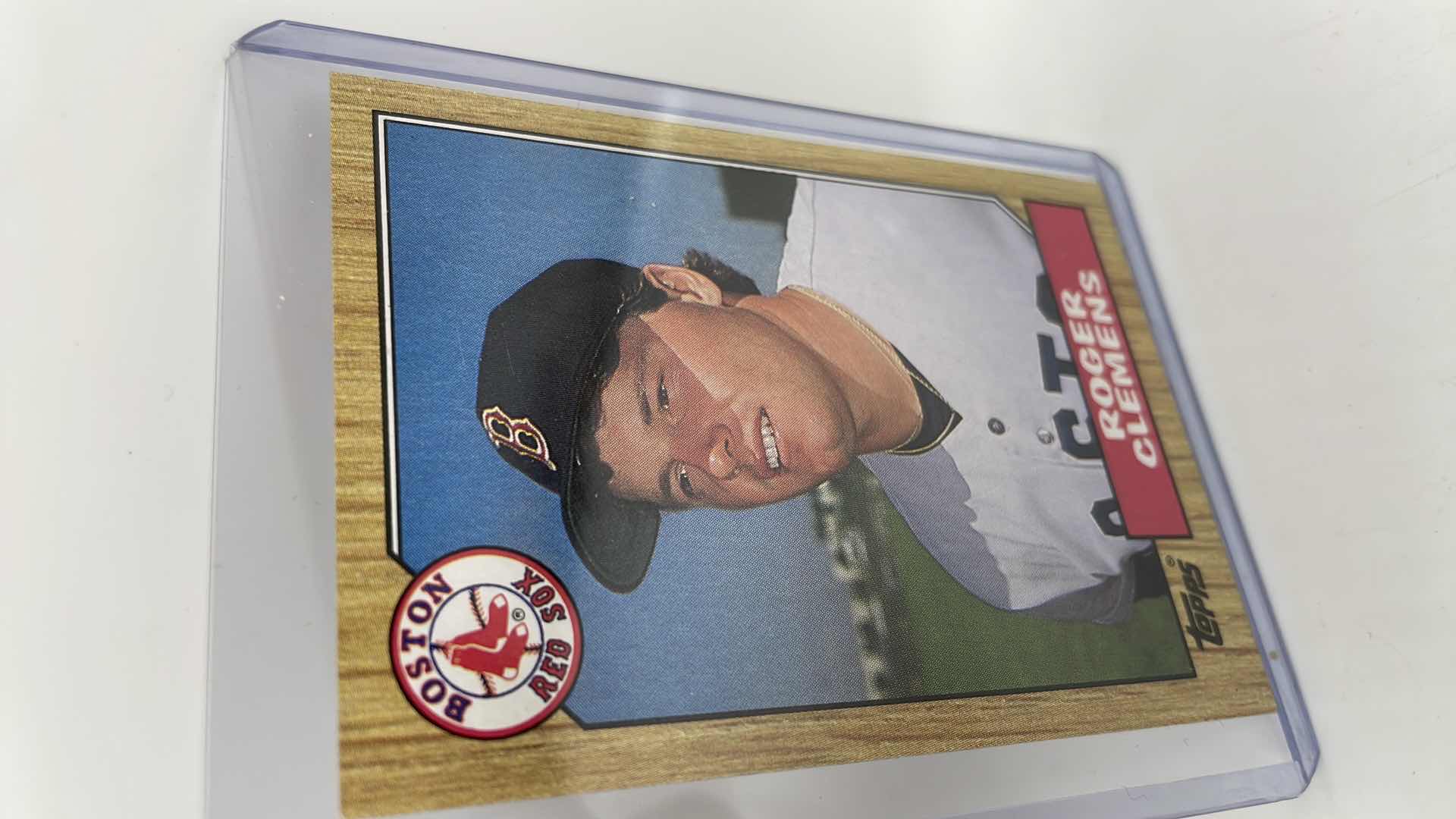 Photo 1 of 1987 ROGER CLEMENS TOPPS CARD 340