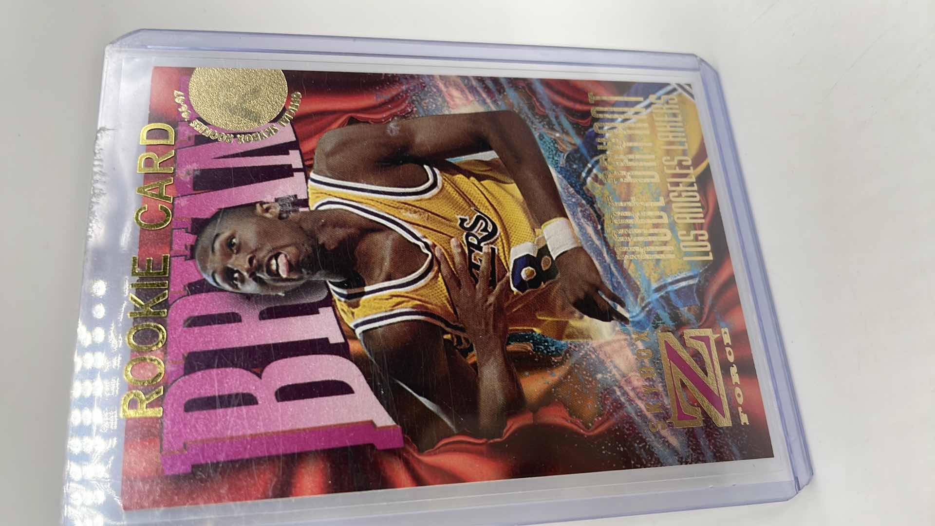 Photo 1 of 1997 KOBE BRYANT SKYBOX ROOKIE CARD 142