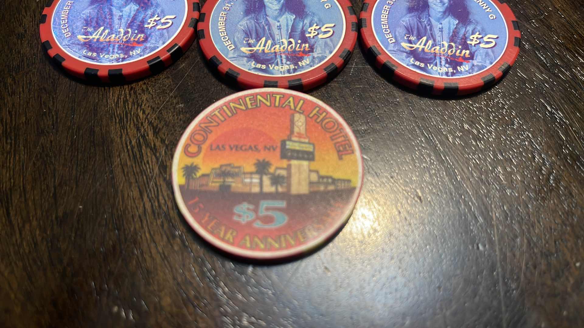 Photo 2 of (4) VINTAGE $5 GAMING CHIPS