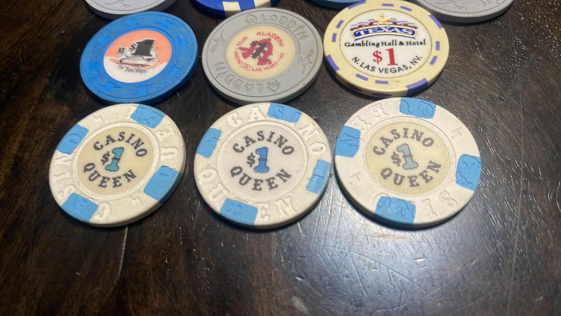 Photo 2 of (10) VINTAGE COLLECTOR’S CHIPS
