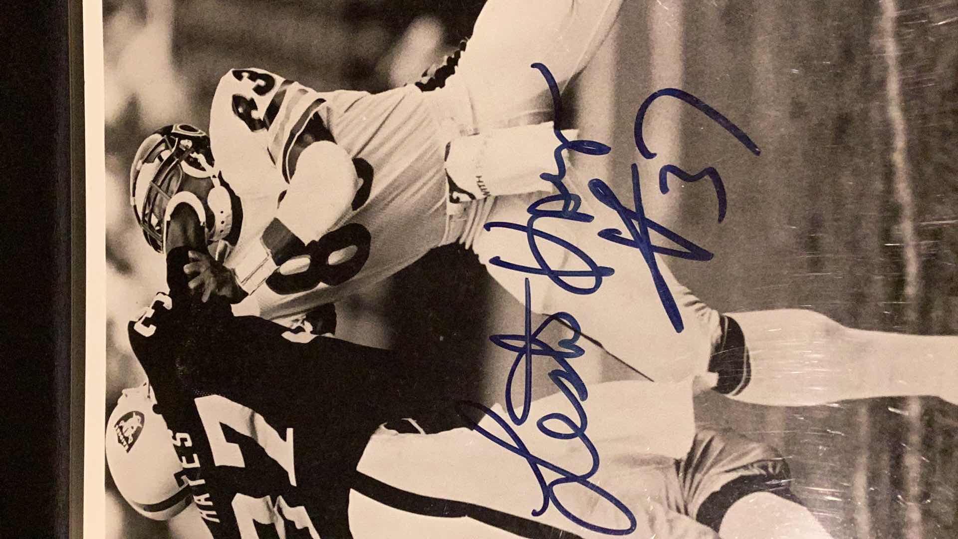 Photo 2 of AUTOGRAPHED VINTAGE OAKLAND RAIDERS LESTER HAYES VS GAULT “ORAL SURGERY”  8 X 10