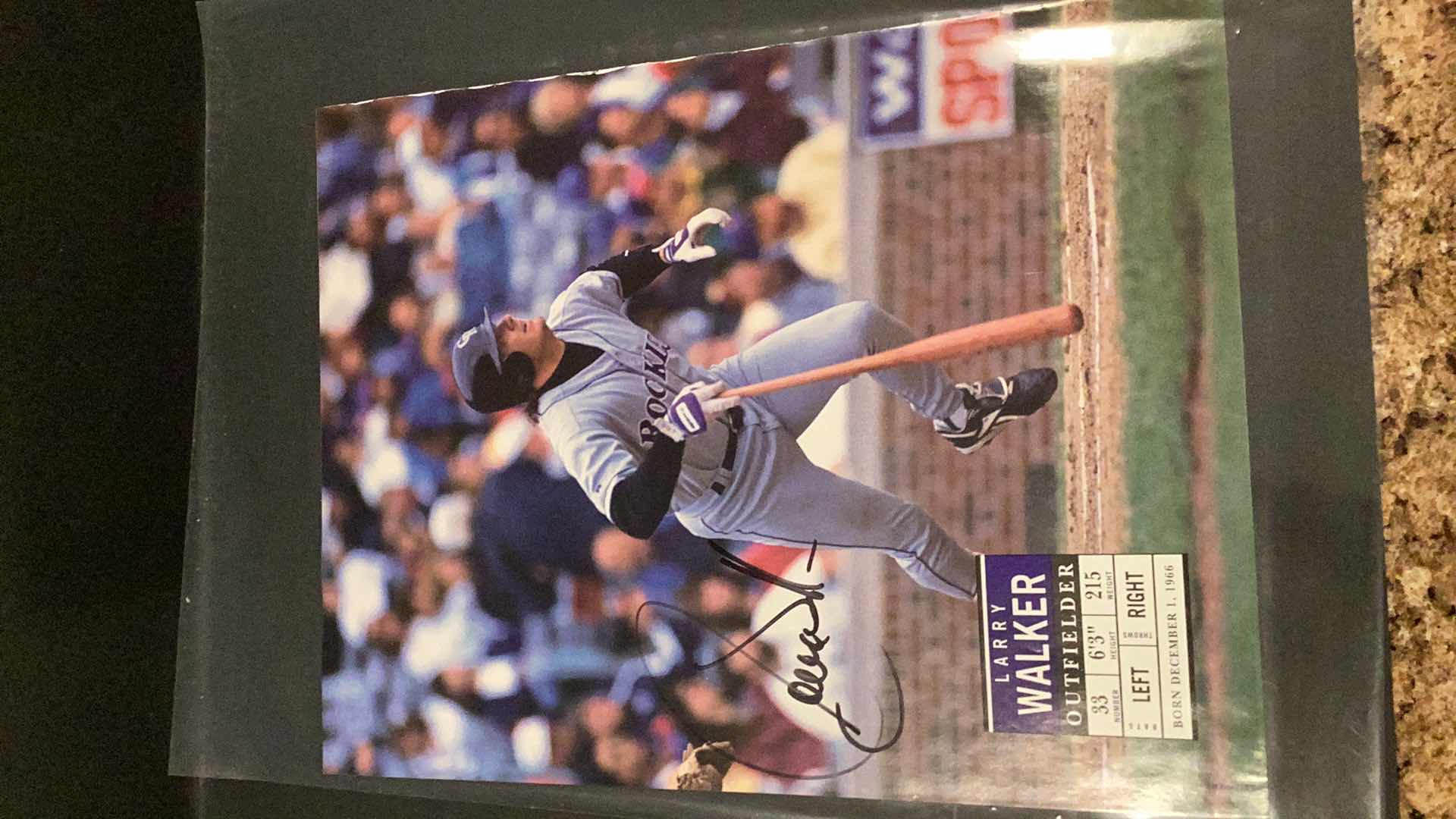 Photo 1 of 1995 LARRY WALKER AUTOGRAPHED 8 X 10