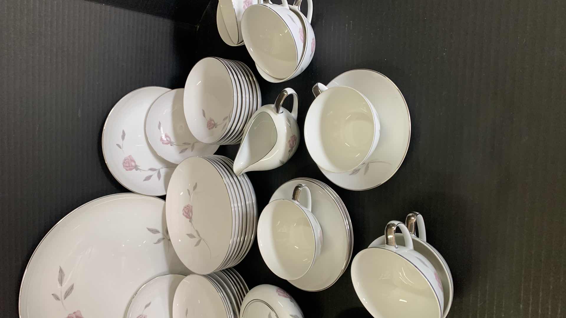 Photo 4 of MIKASA PRIMROSE PORCELAIN DINNERWARE, 45 PIECES