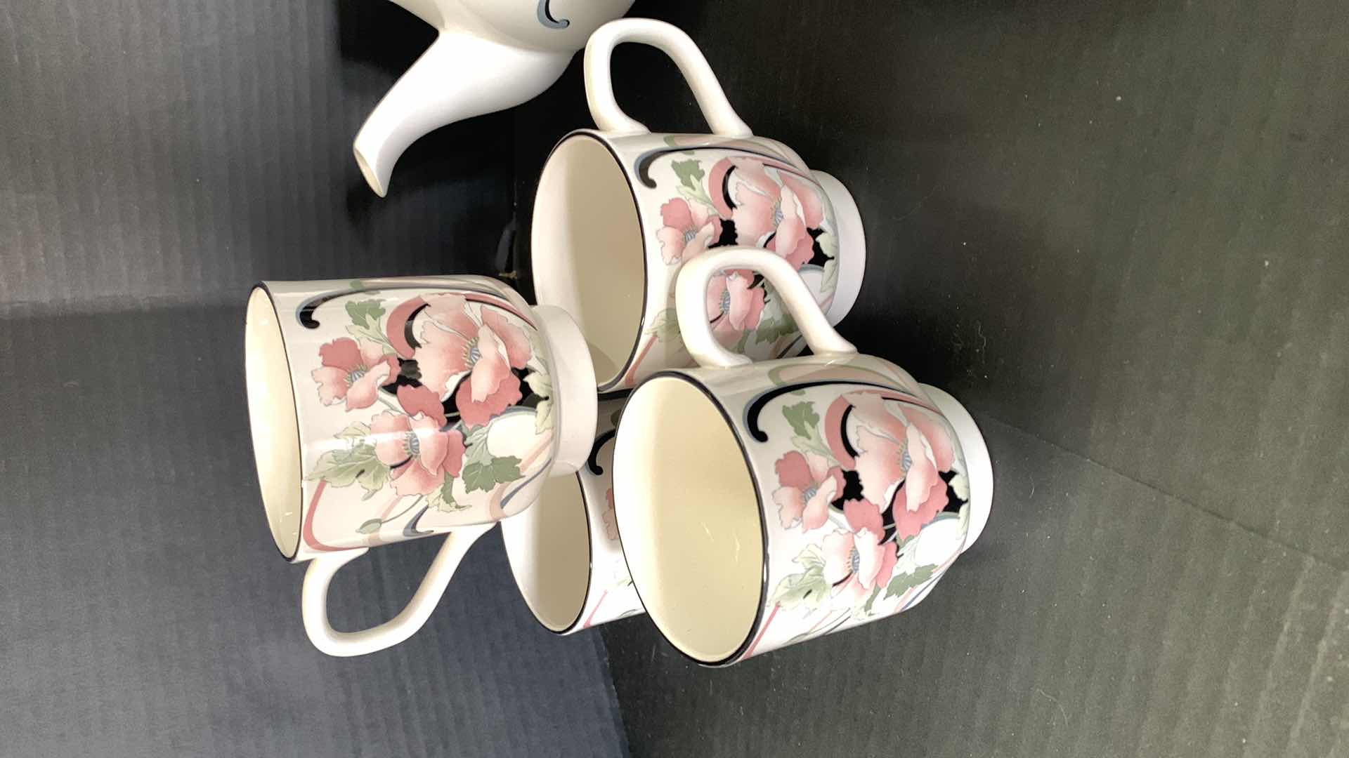 Photo 2 of SANGO QUADRILLE SEMI PORCELAIN DINNERWARE 15 PIECES