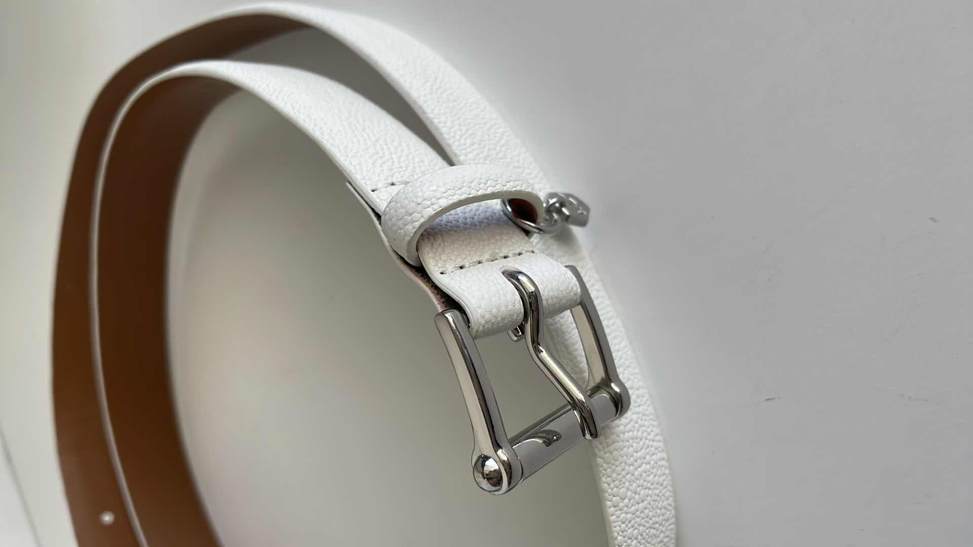 Photo 3 of WHITE RALPH LAUREN WOMEN BELT SIZE XL