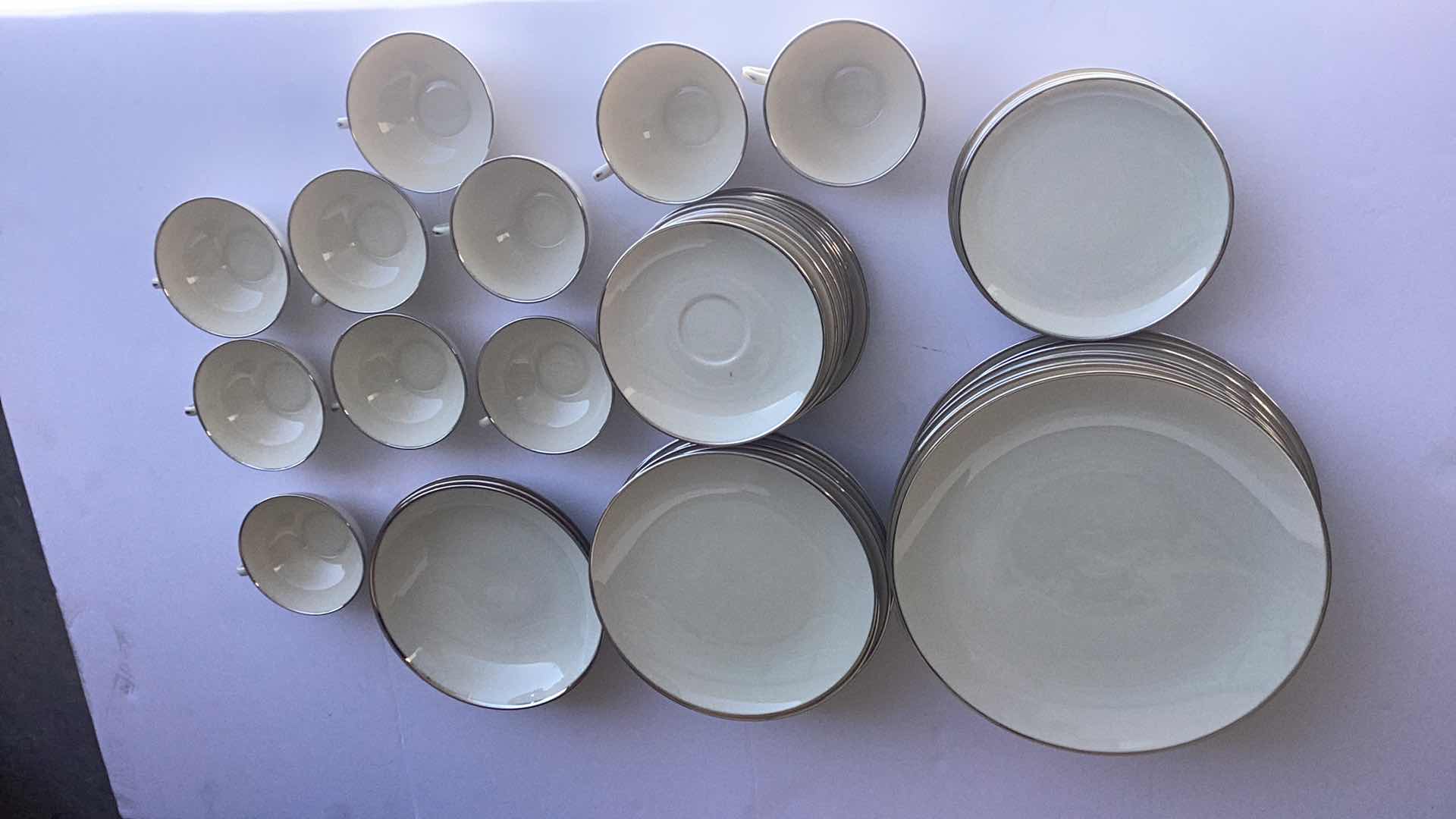 Photo 1 of 48 PIECE FRANCISCAN FINE CHINA SET