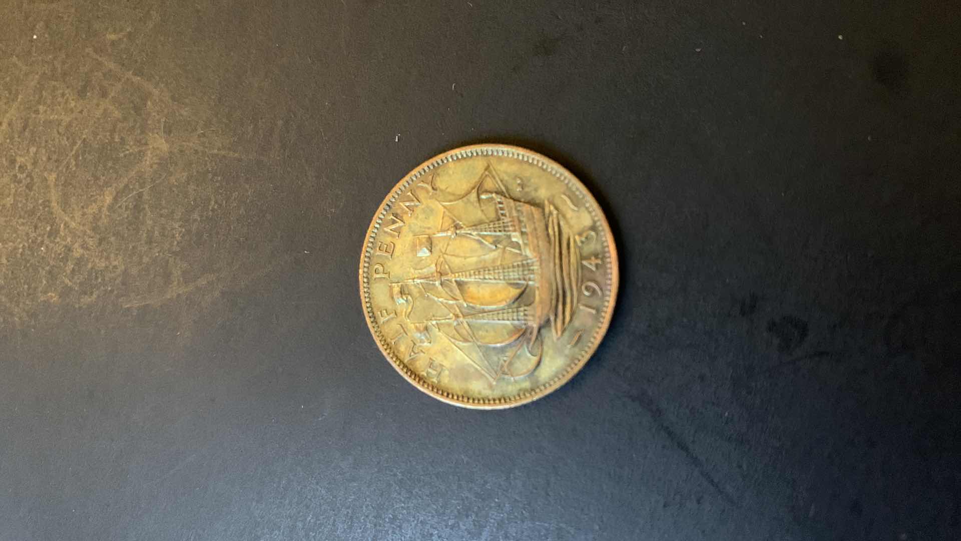 Photo 1 of 1943 AUSTRALIA HALF PENNY