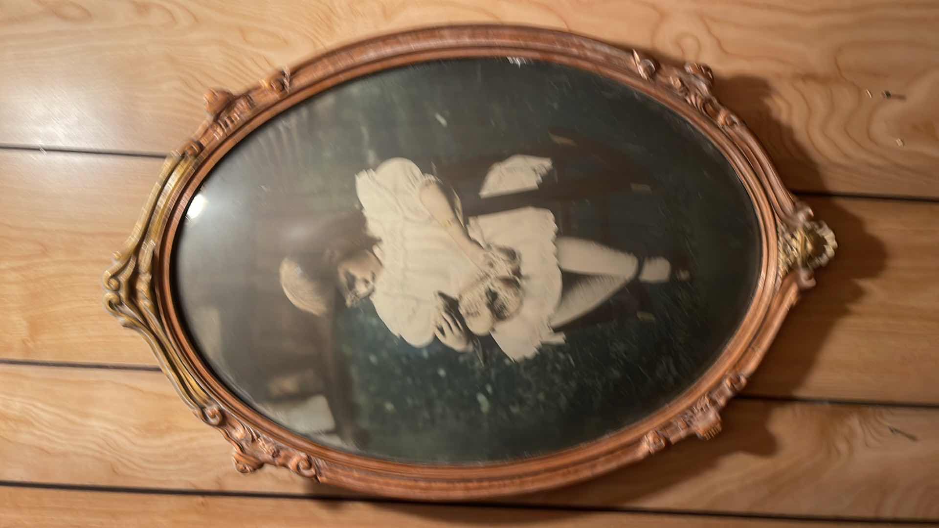 Photo 1 of ANTIQUE PICTURE