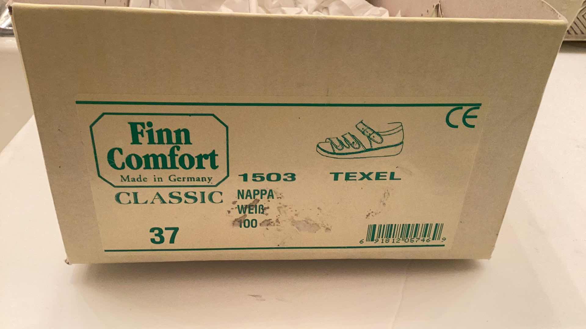 Photo 5 of FINN COMFORT GERMAN MADE COMFORT SHOES SIZE 6.5 / 37