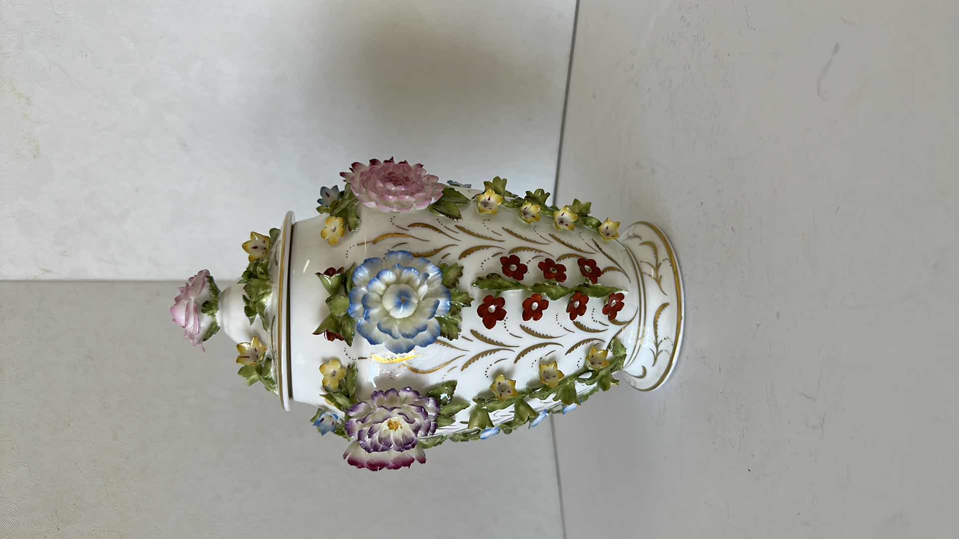 Photo 3 of COALPORT PORCELAIN LIDDED URN W APPLIED HAND-PAINTED FLOWERS AND GILT