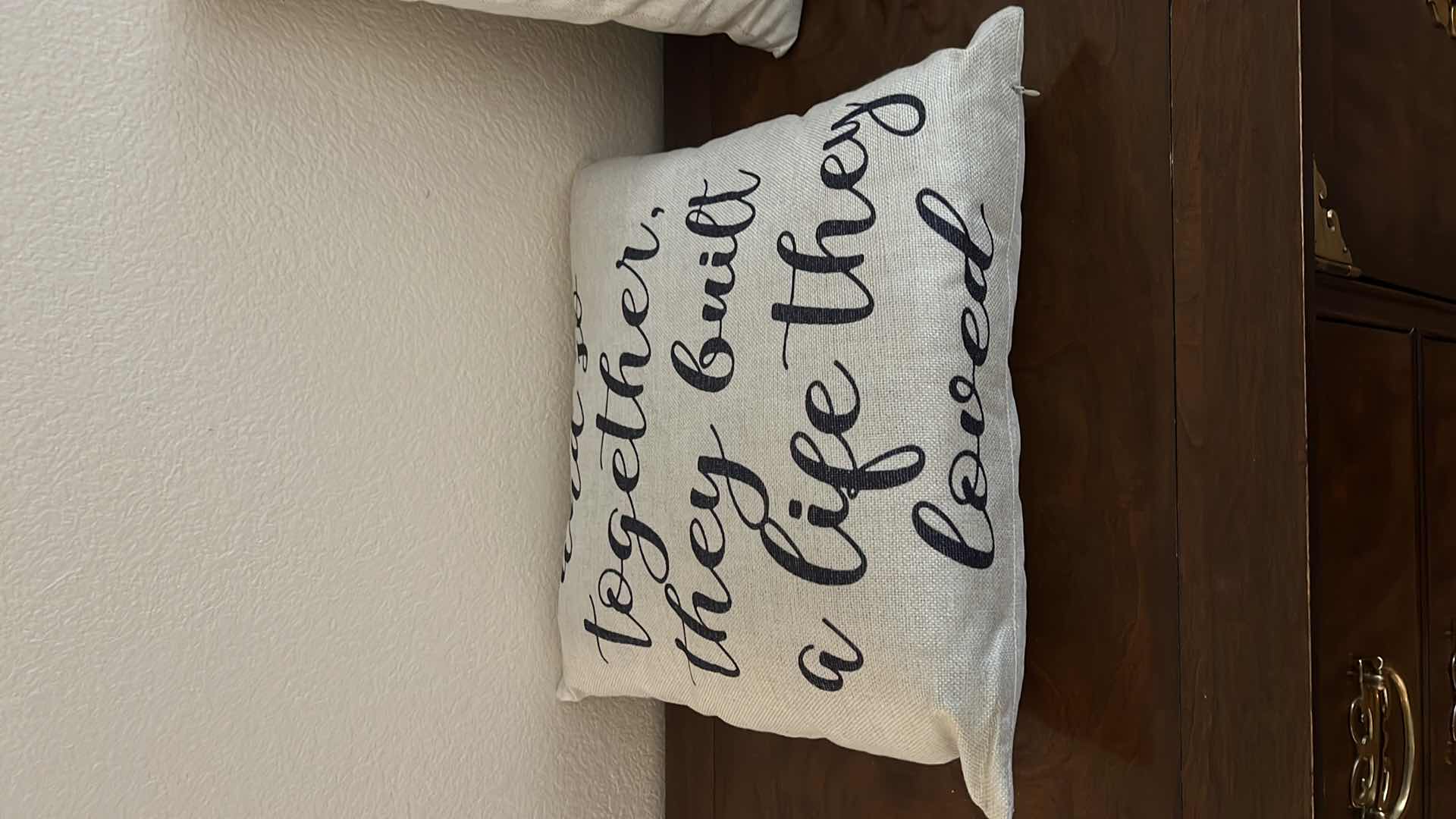 Photo 4 of 3-DECORATIVE ACCENT PILLOWS W SAYINGS