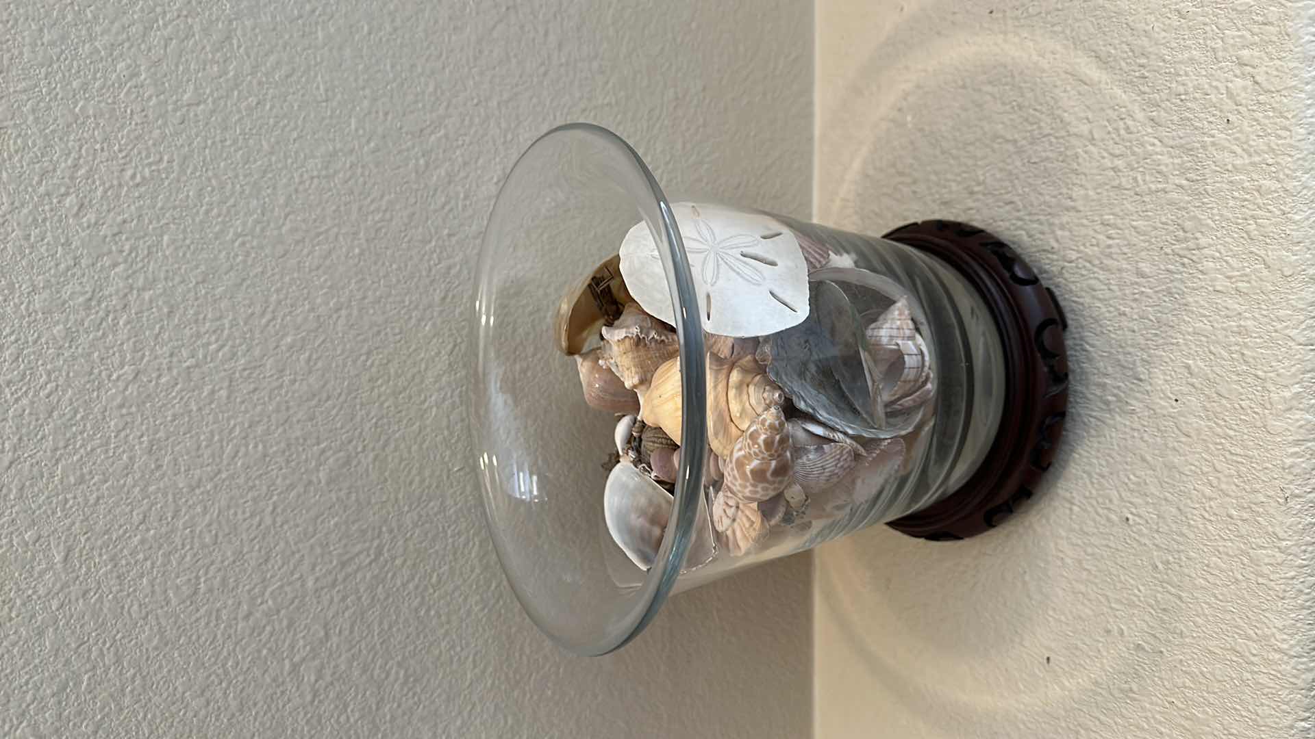 Photo 2 of DECORATIVE BOWL WITH SEA SHELLS