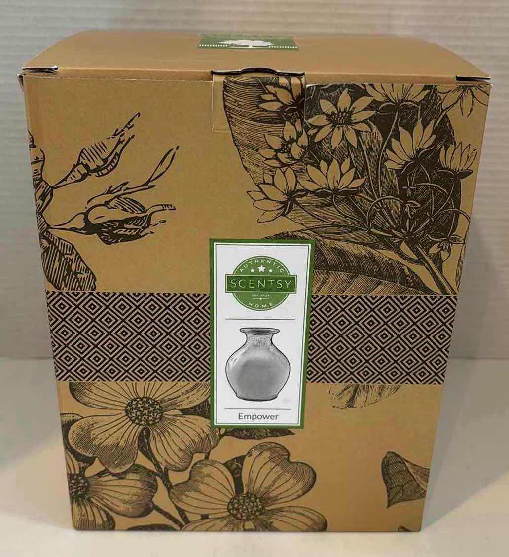 Photo 4 of NEW SCENTSY “EMPOWER” DIFFUSER SHADE (SHADE ONLY)
