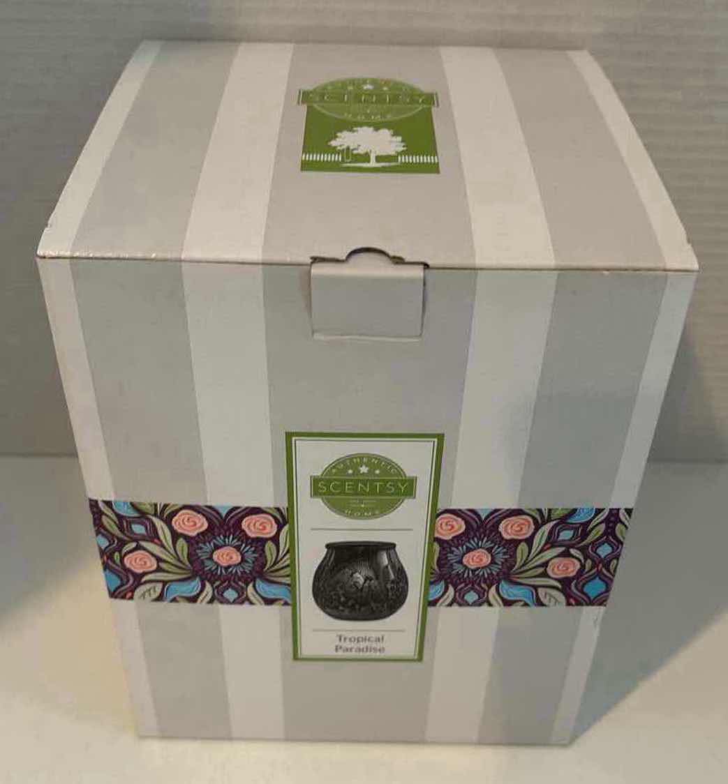 Photo 3 of NEW SCENTSY “TROPICAL PARADISE” WAX WARMER BASE, WARMER DISH & 25 WATT BULB