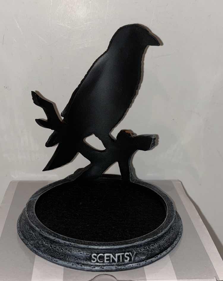 Photo 2 of NEW SCENTSY HOME “THE RAVEN” WRAP