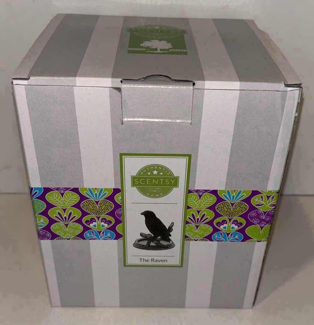 Photo 3 of NEW SCENTSY HOME “THE RAVEN” WRAP
