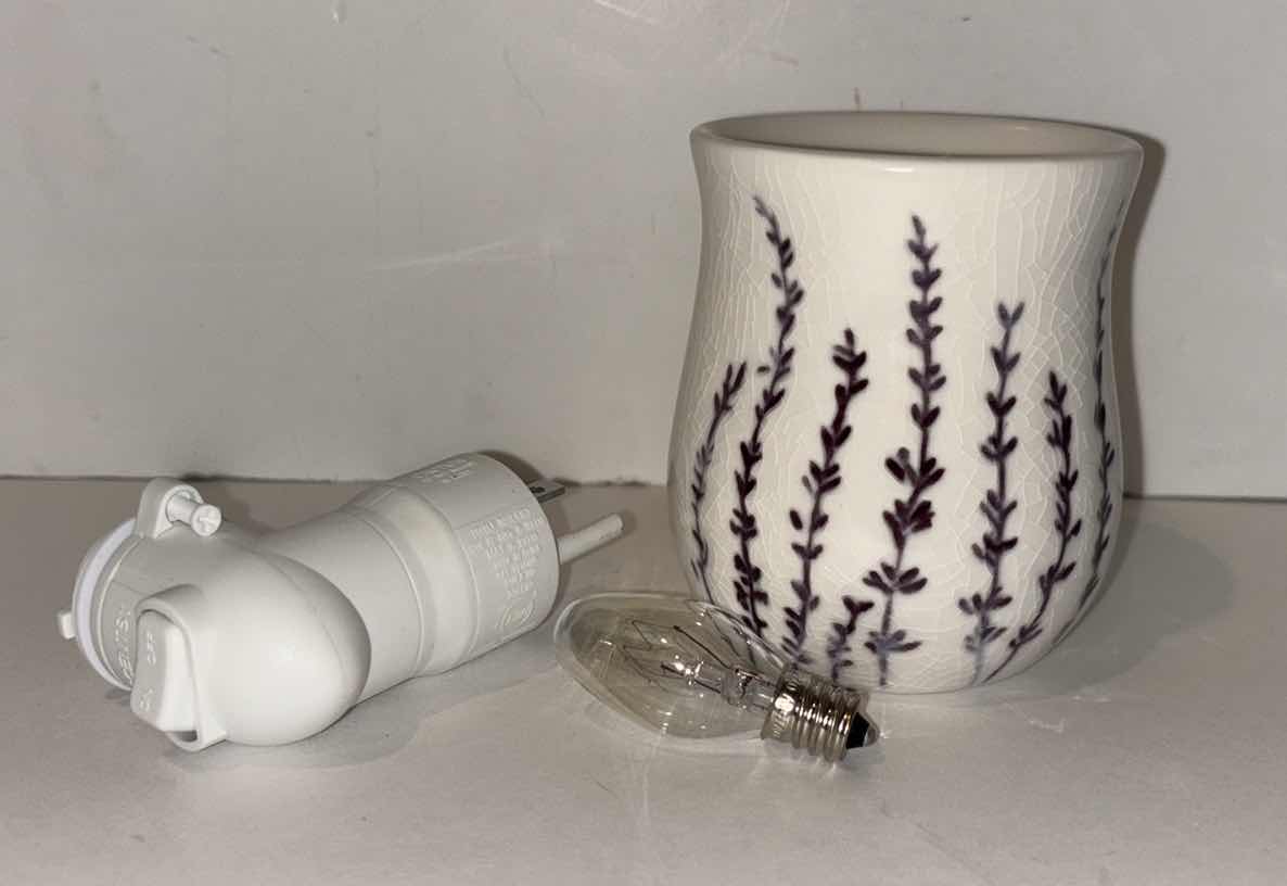 Photo 1 of NEW SCENTSY HOME ELECTRIC WAX WARMER, “LAVENDER LOVE” (WARMER & BULB INCLUDED)