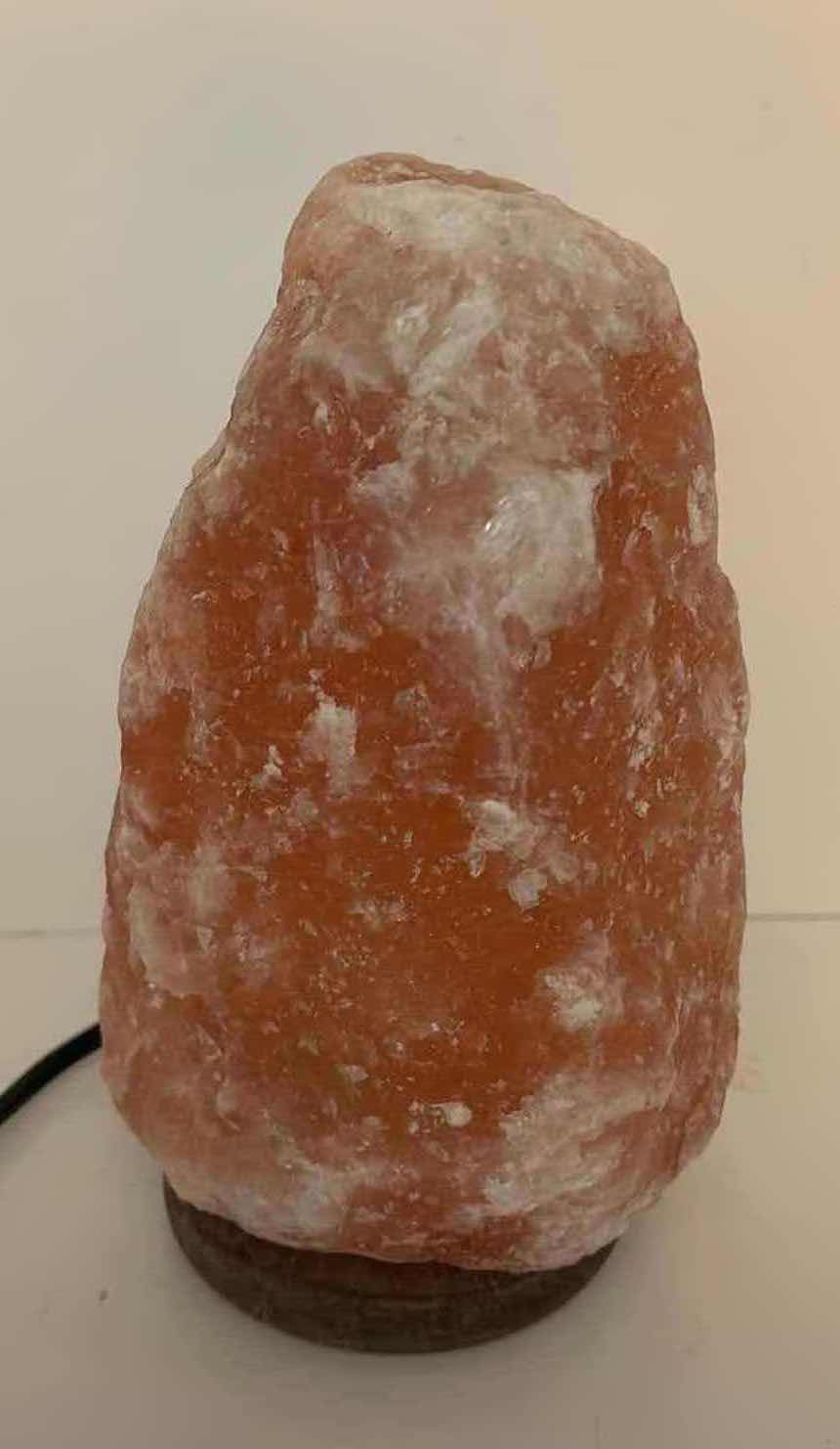 Photo 2 of SHARPER IMAGE 9.5” HIMALAYAN SALT ROCK LAMP