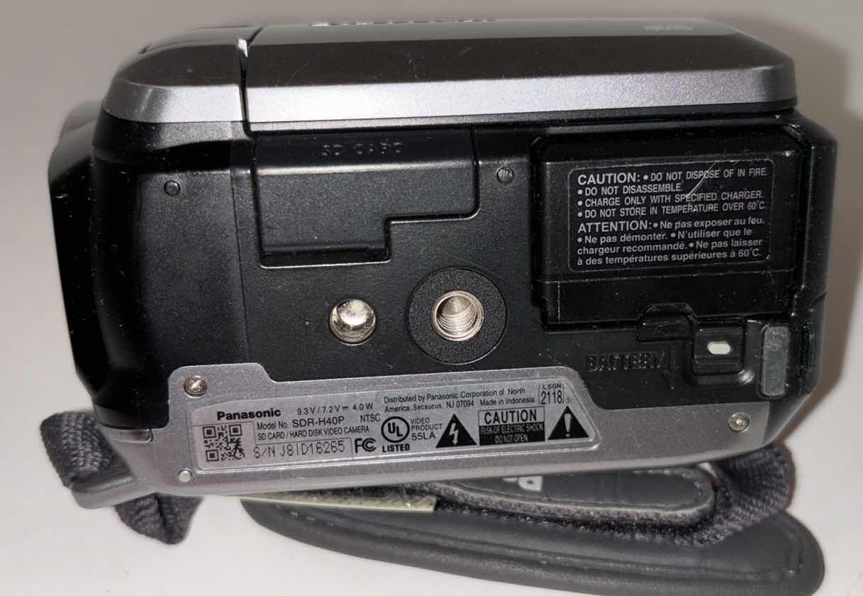 Photo 7 of PANASONIC SD CARD/HARD DISK VIDEO CAMERA, 42X OPTICAL ZOOM 2.7” VIEW (MODEL SDR-H40P)