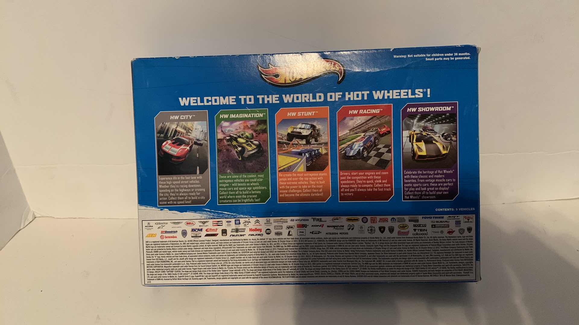 Photo 2 of HOT WHEELS GIFT PACK OF NINE CARS