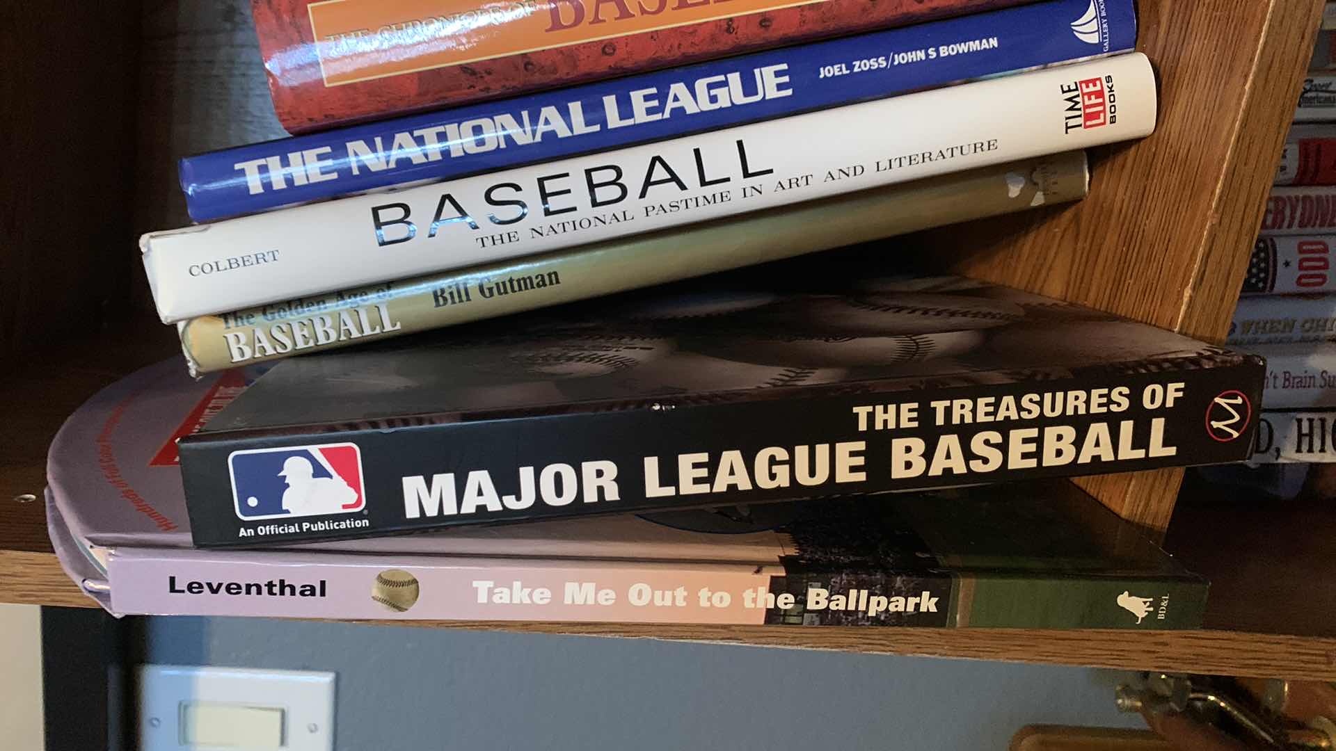 Photo 2 of BASEBALL MLB BOOKS