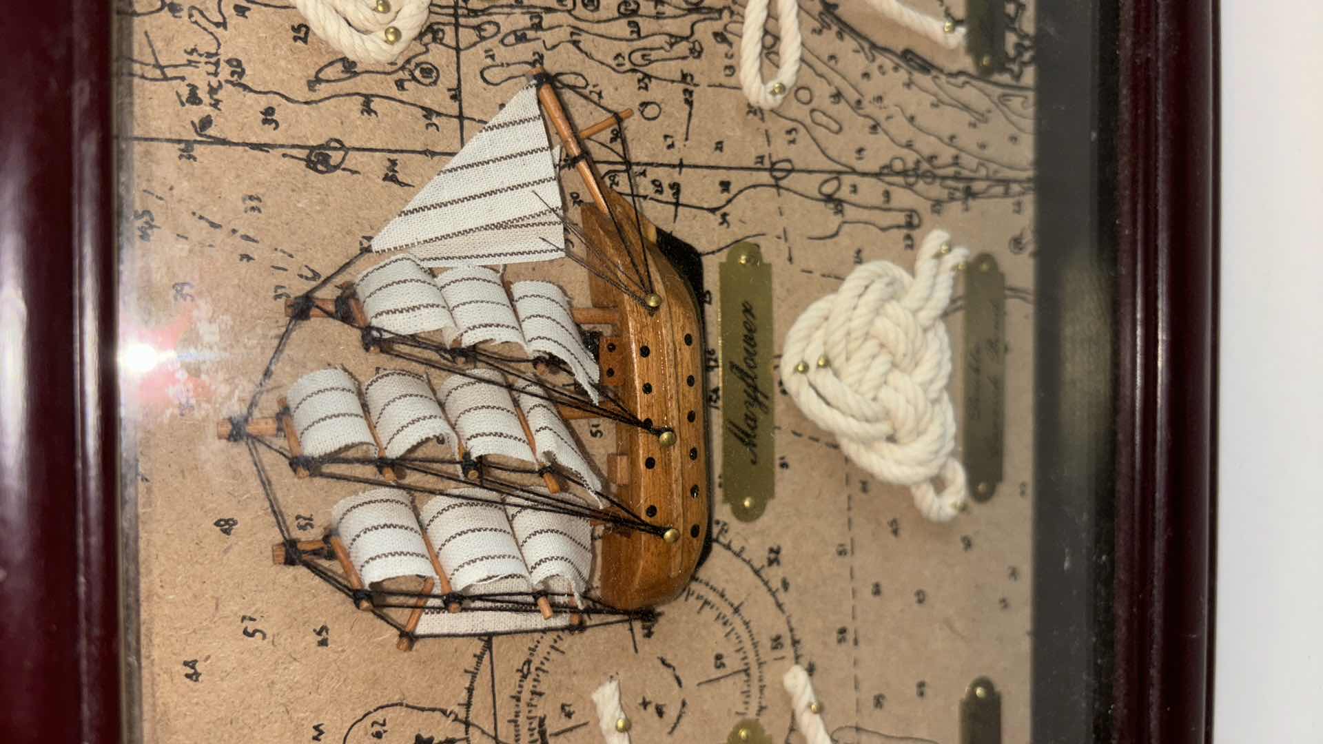 Photo 4 of HERITAGE MINT COLLECTIBLES MAYFLOWER SHIP & NAUTICAL KNOTS SHADOW BOX WALL DECOR 9” X 12”