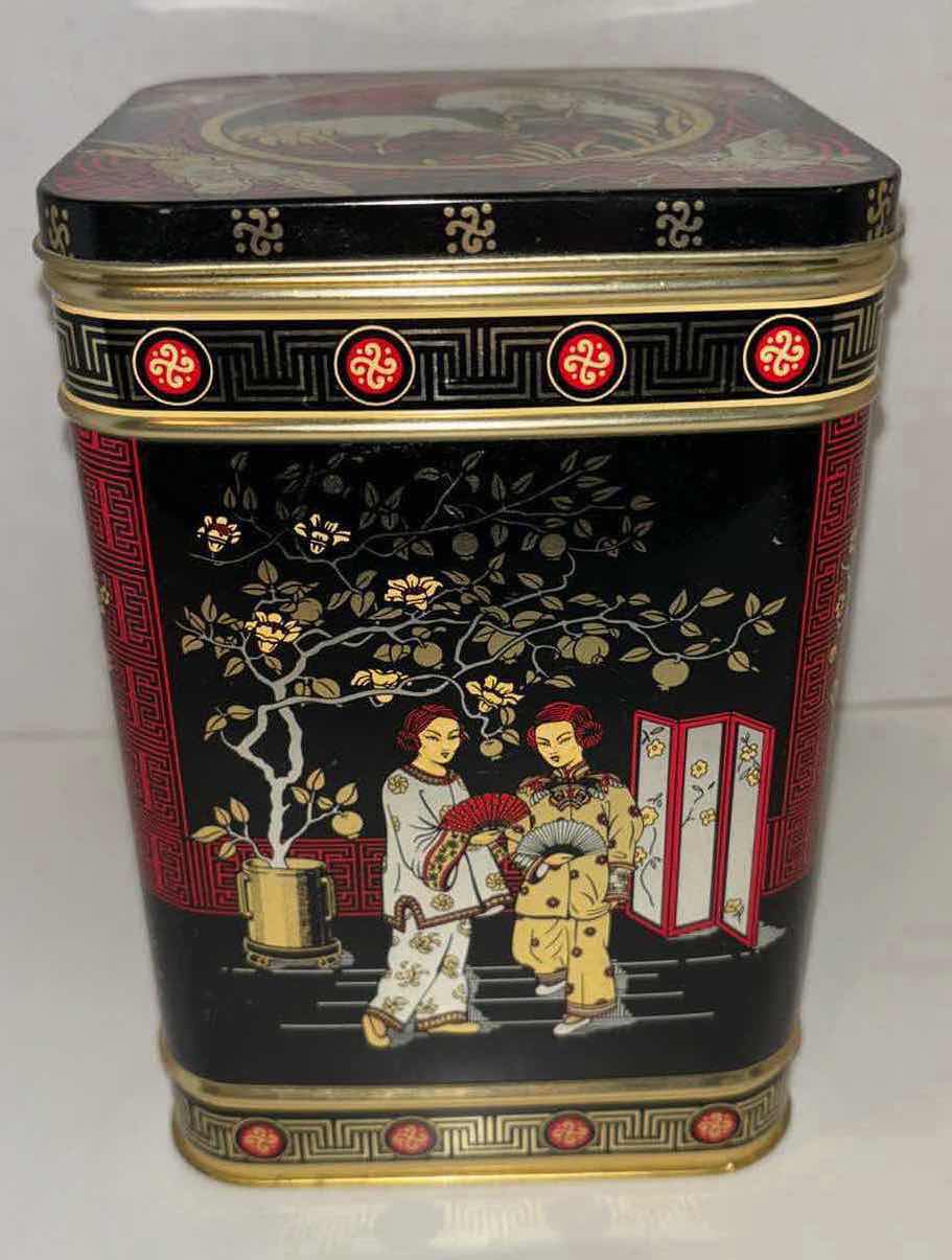 Photo 3 of VINTAGE CHINOISERIE NESTING SQUARE TIN CANISTERS, SET OF 3