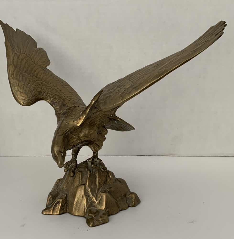 Photo 1 of BRASS EAGLE16” X 7” H 11”