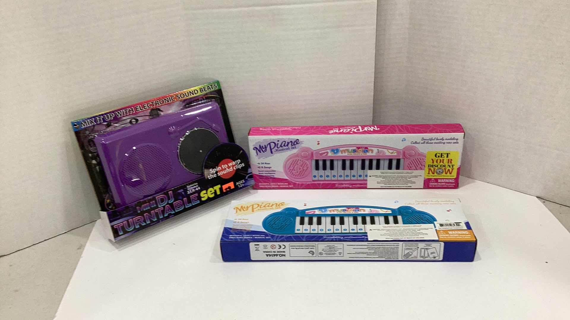 Photo 1 of 3 PCS NEW TURNTABLE AND 2 PIANO KID TOYS