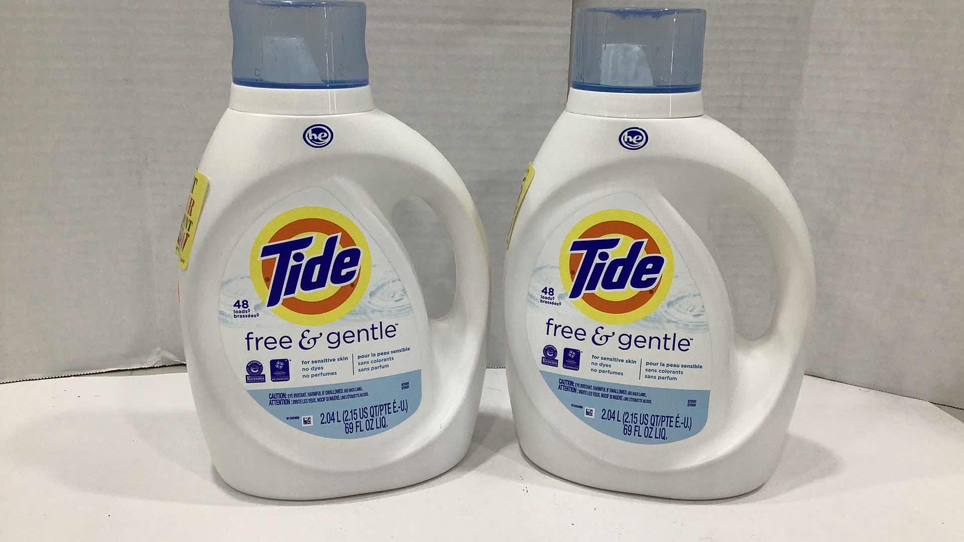 Photo 1 of 2 PCS TIDE SENSITIVE SKIN LAUNDRY DETERGENTS 2.04L