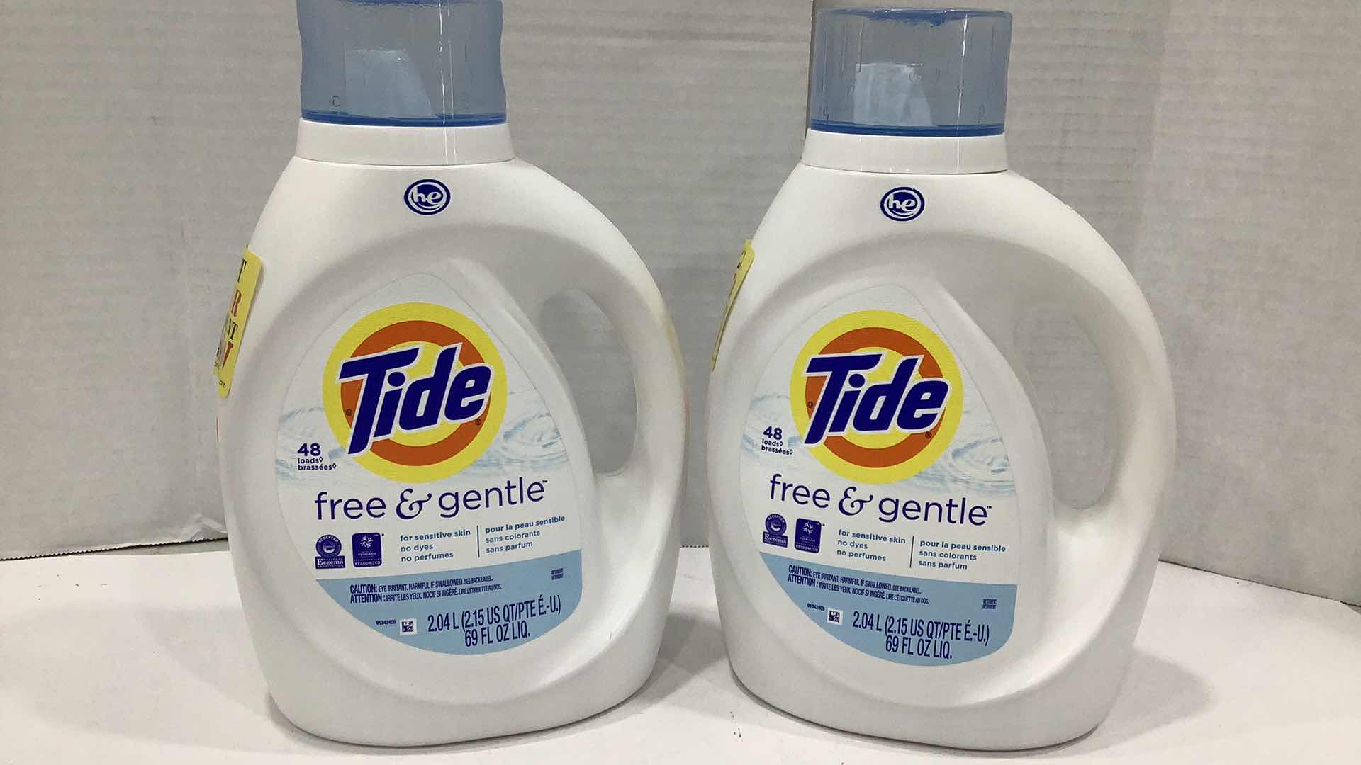 Photo 1 of 2 PCS TIDE SENSITIVE SKIN LAUNDRY DETERGENTS 2.04L