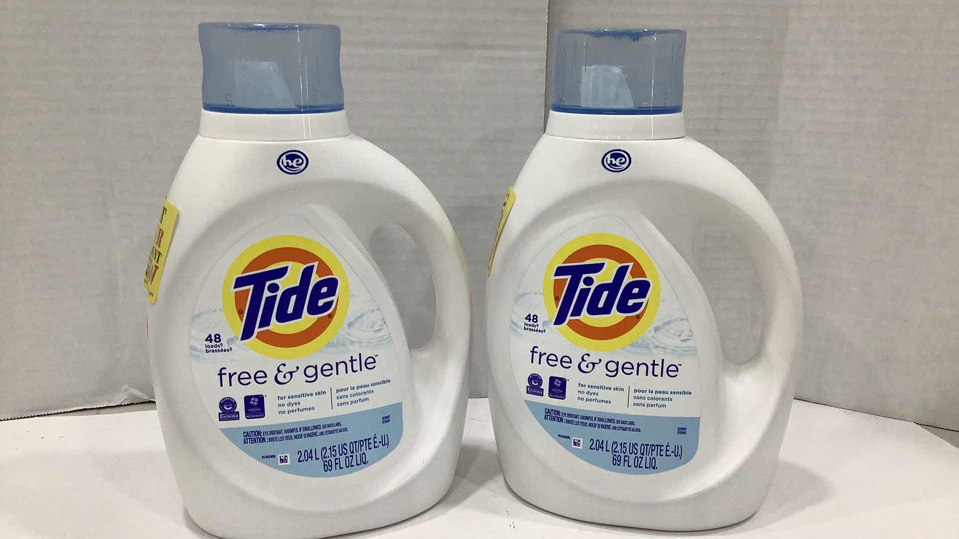 Photo 1 of 2 PCS TIDE SENSITIVE SKIN LAUNDRY DETERGENTS 2.04L