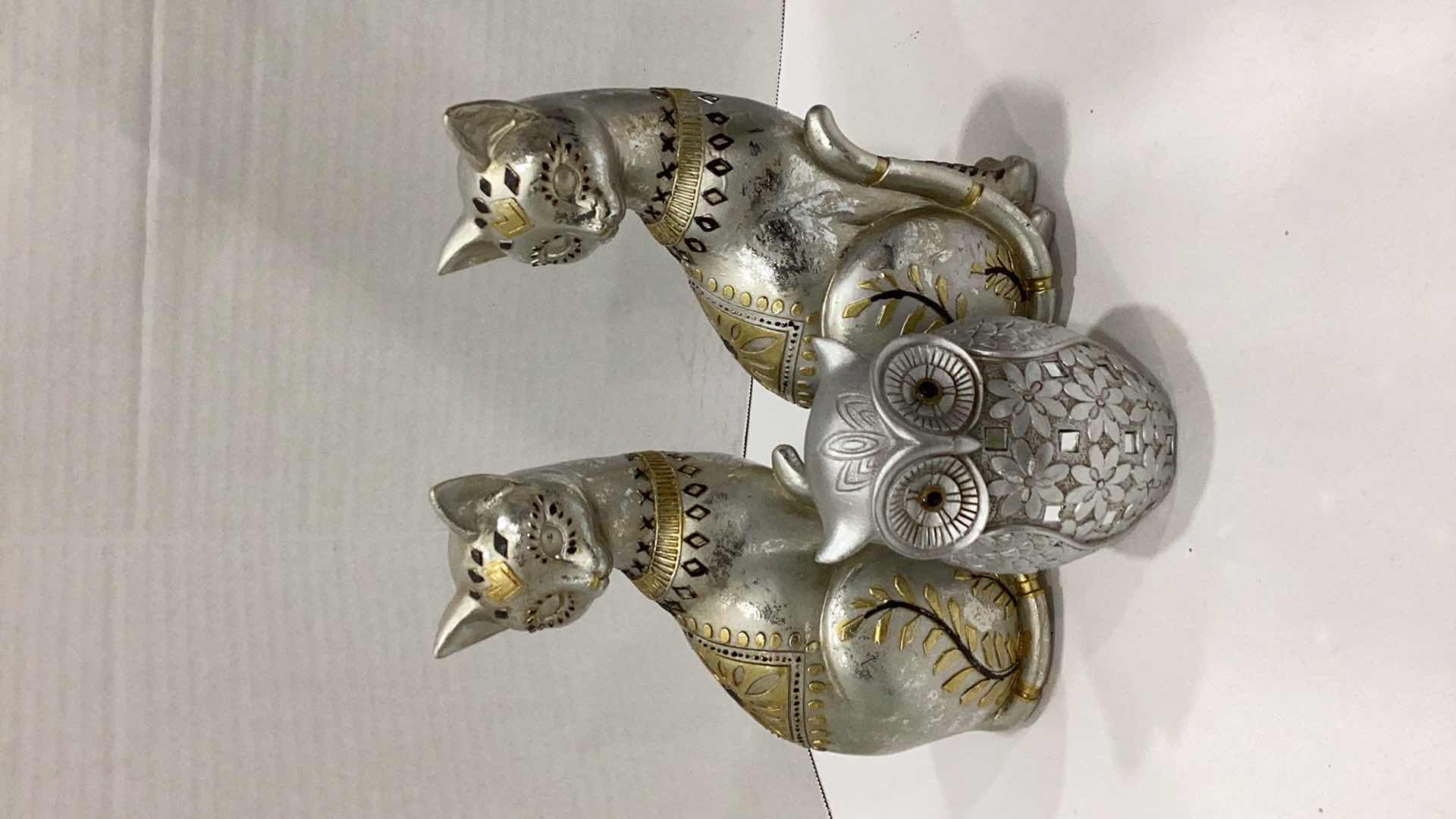 Photo 1 of CATS AND OWL HOME DECOR