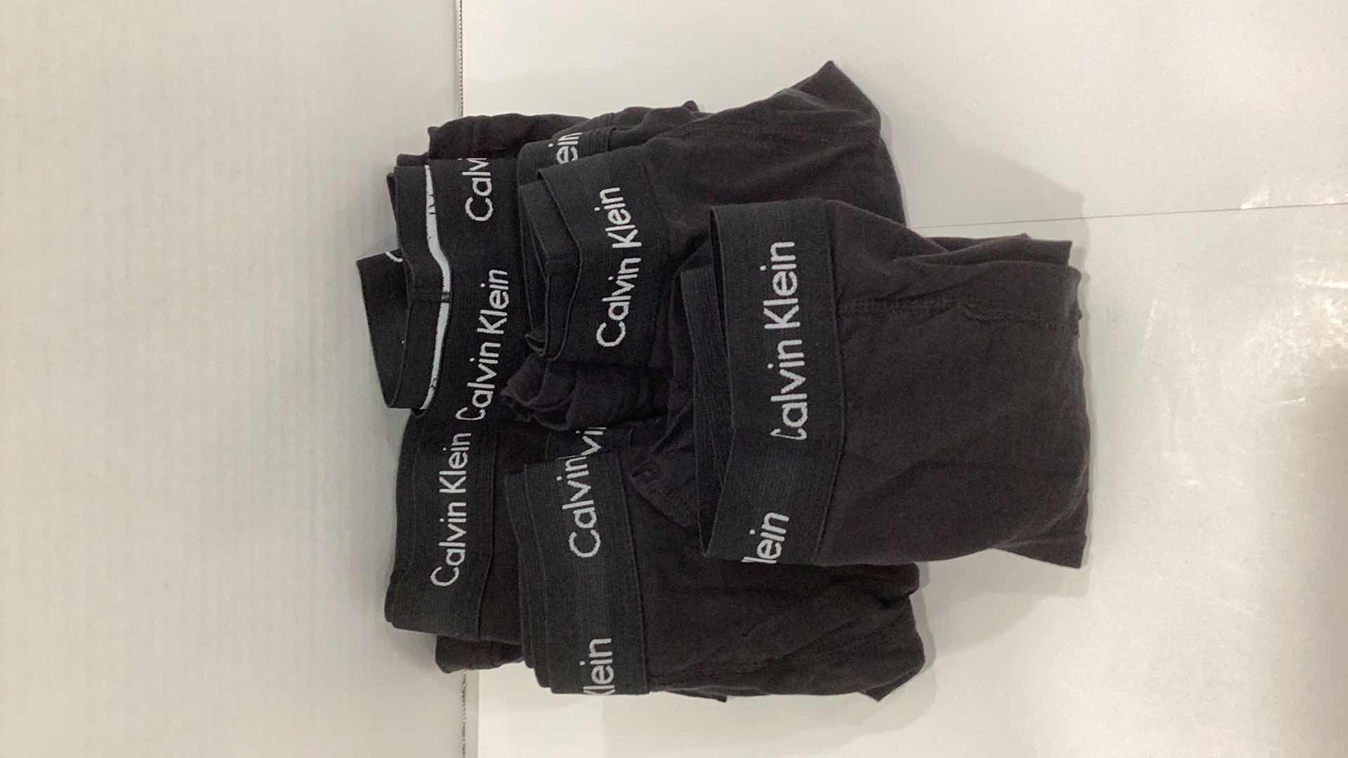 Photo 1 of CALVIN KLEIN MENS UNDER WEARS SIZE S SET OF 5