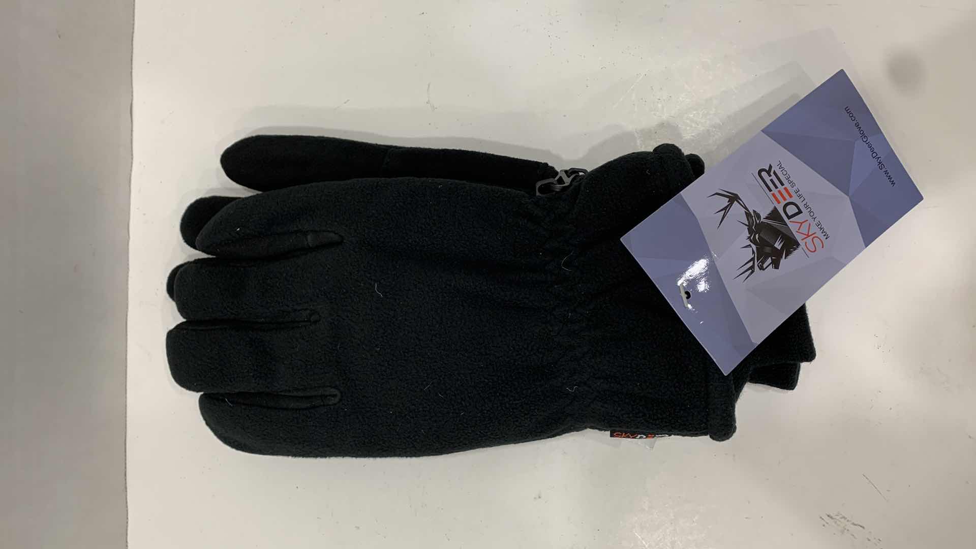 Photo 4 of BURTON GORE TEX GLOVE AND SKYDEER DEERSKIN GLOVE