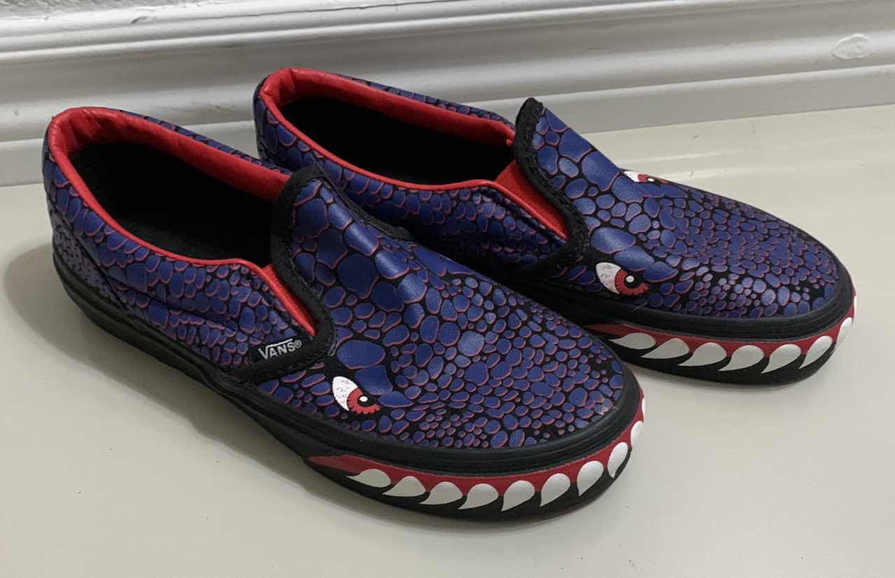 Photo 1 of KIDS VANS LIMITED EDITION DRAGON DINOSAUR CLASSIC SLIP ON SHOES SIZE 2