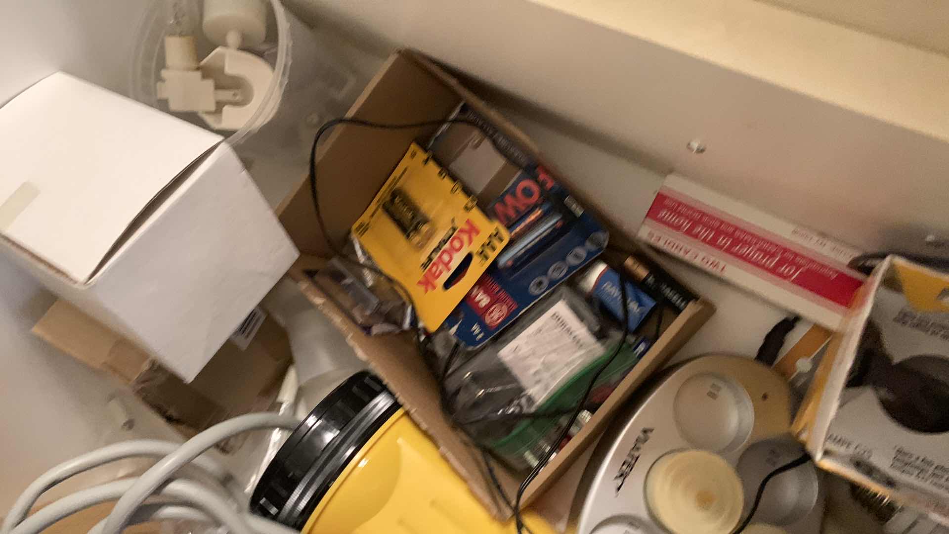 Photo 1 of CONTENTS OF DRAWER