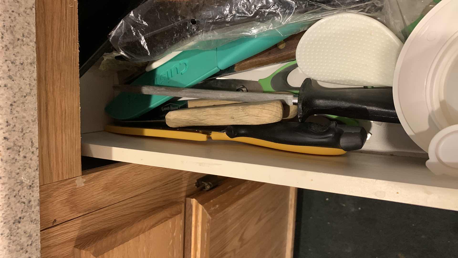 Photo 1 of CONTENTS OF DRAWERS