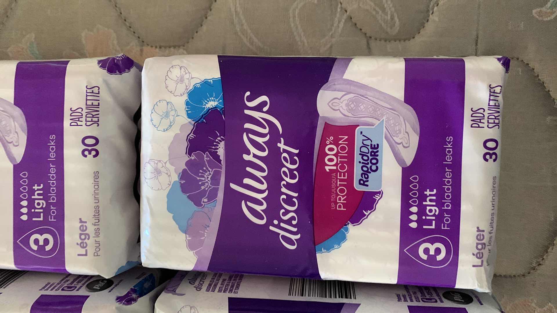 Photo 1 of ALWAYS DISCREET PADS
