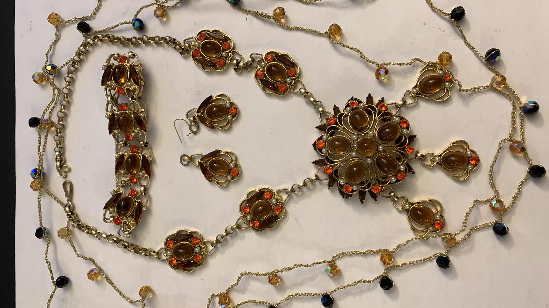 Photo 1 of MATCHING JEWELRY SET PLUS NECKLACES 