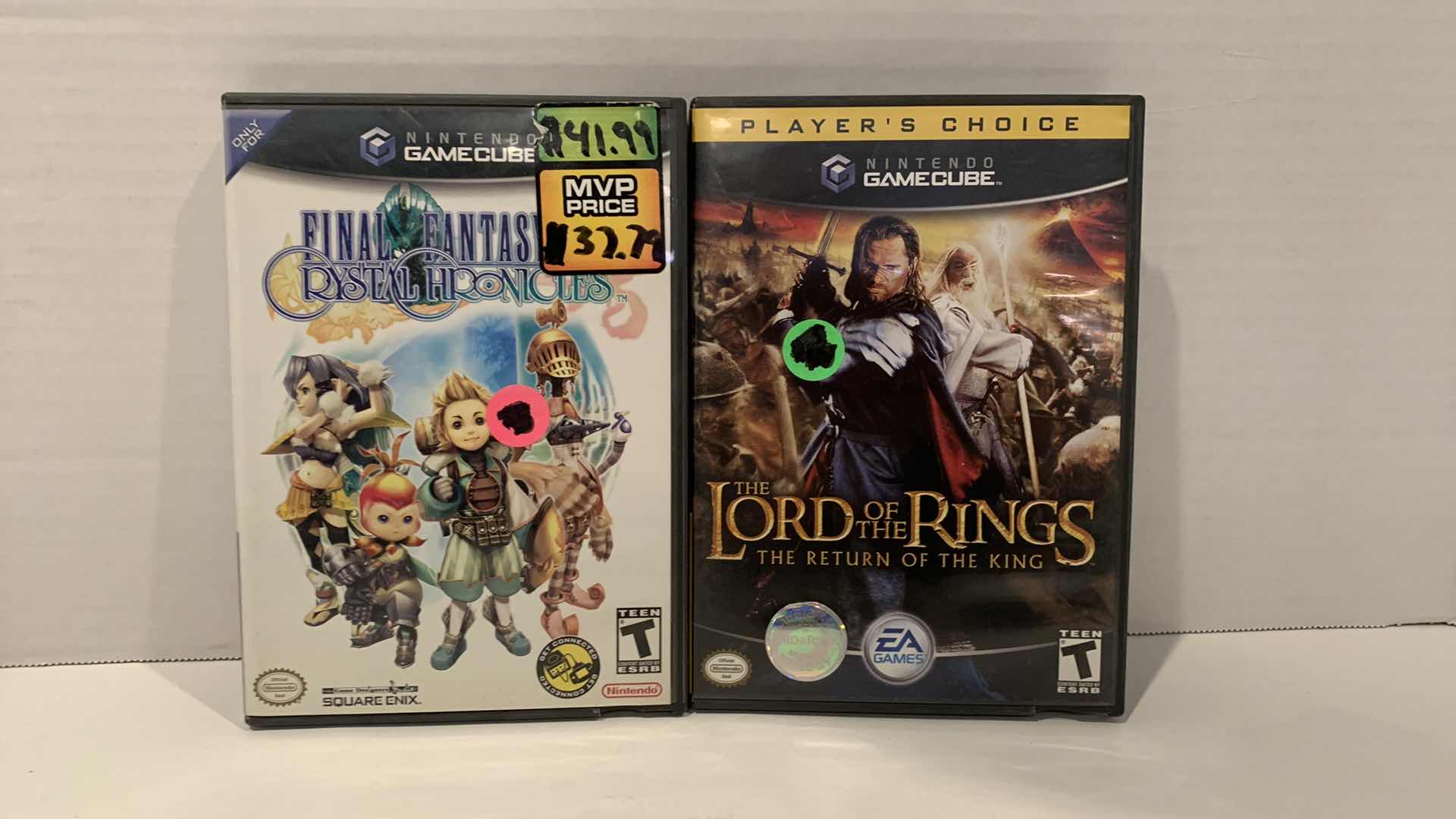 Photo 1 of NINTENDO GAMECUBE FINAL FANTASY CRYSTAL CHRONICLES AND LORD OF THE RINGS THE RETURN OF THE KING GAMES