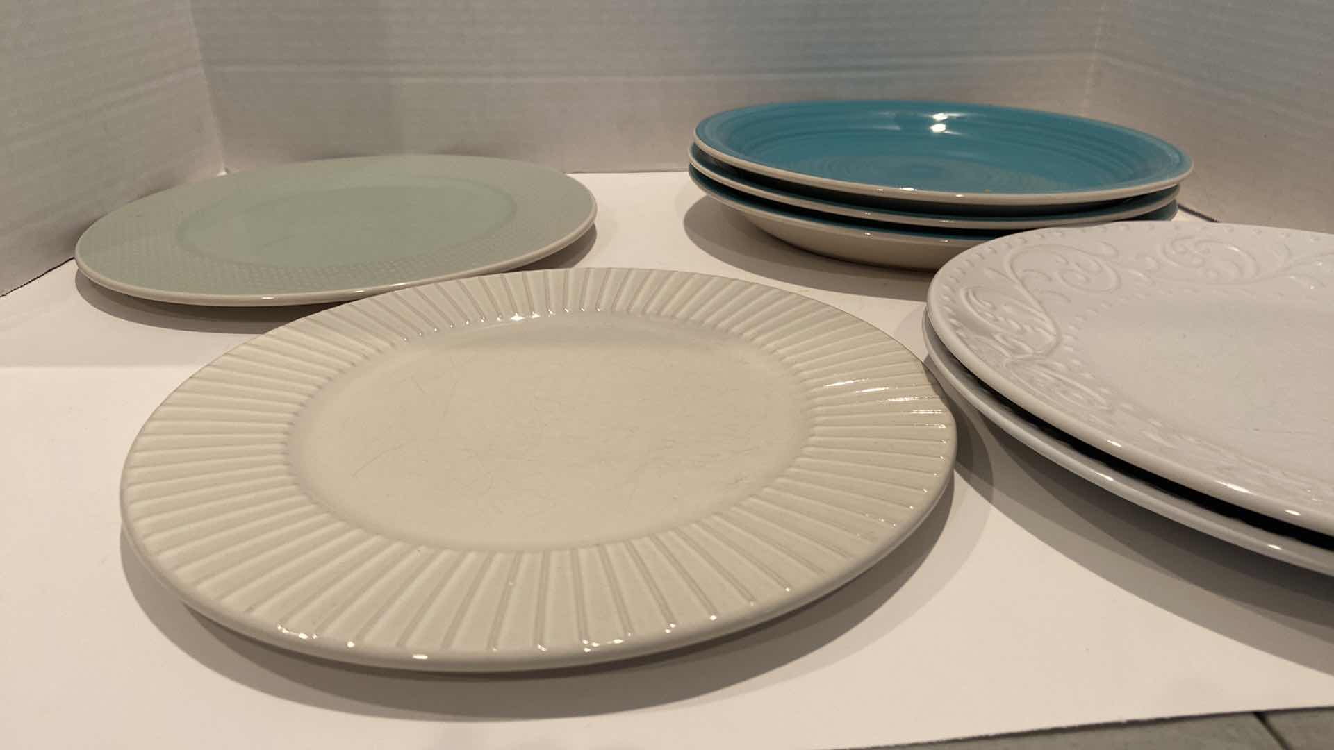 Photo 1 of VARIETY DINNER PLATE SET