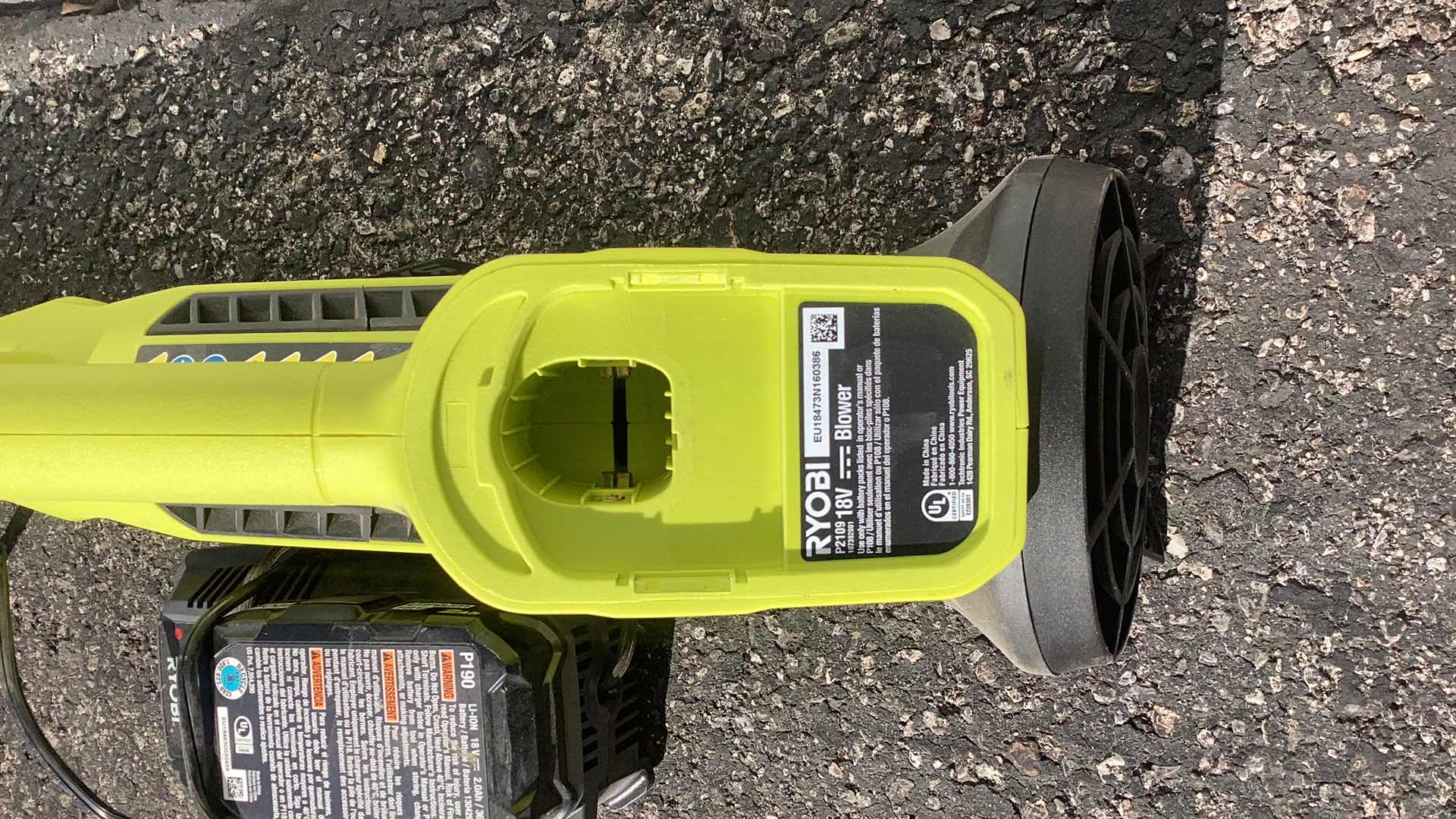 Photo 3 of RYOBI ELECTRIC BLOWER WITH BATTERY